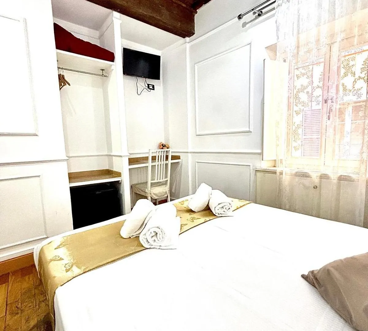 Domus Ester Rome Guest house