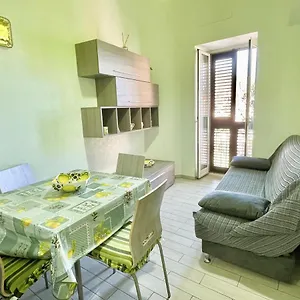 enzas-home-taormina.sicilyhotelsitaly.net/